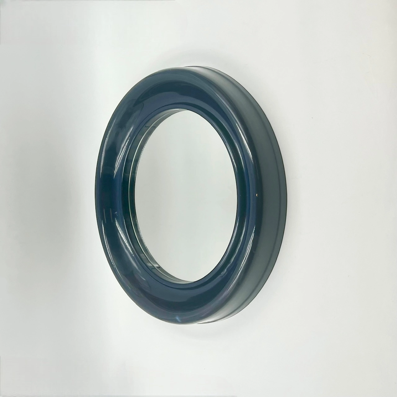 70s Plastic Mirror: Vintage Blue Round Design for Retro Interiors - Image 2
