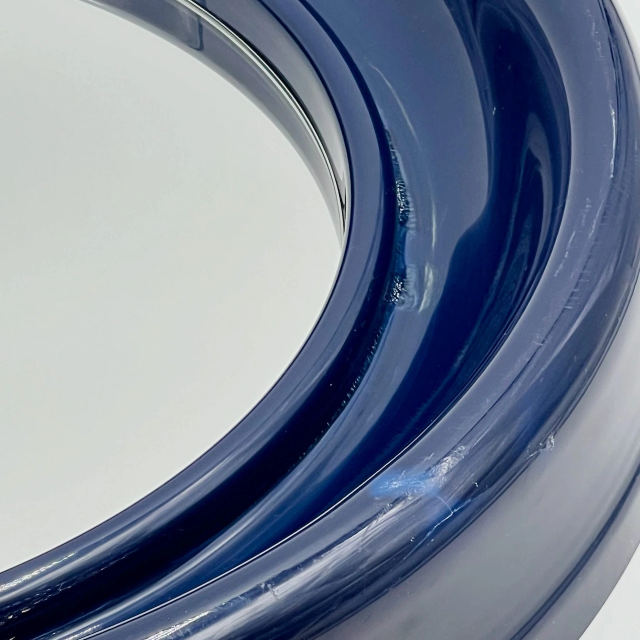 70s Plastic Mirror: Vintage Blue Round Design for Retro Interiors - Image 7
