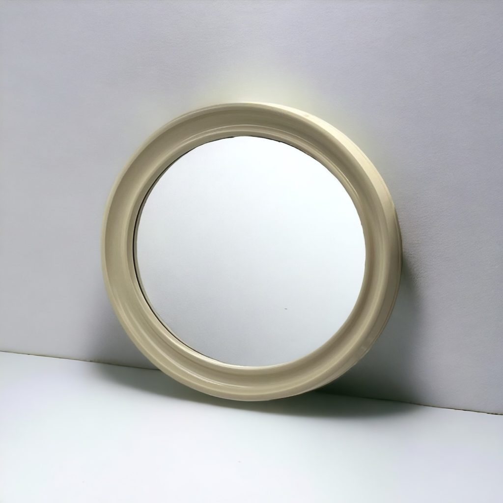 70s Wall Mirror by Carrara and Matta: Iconic Oval America Model - Image 11