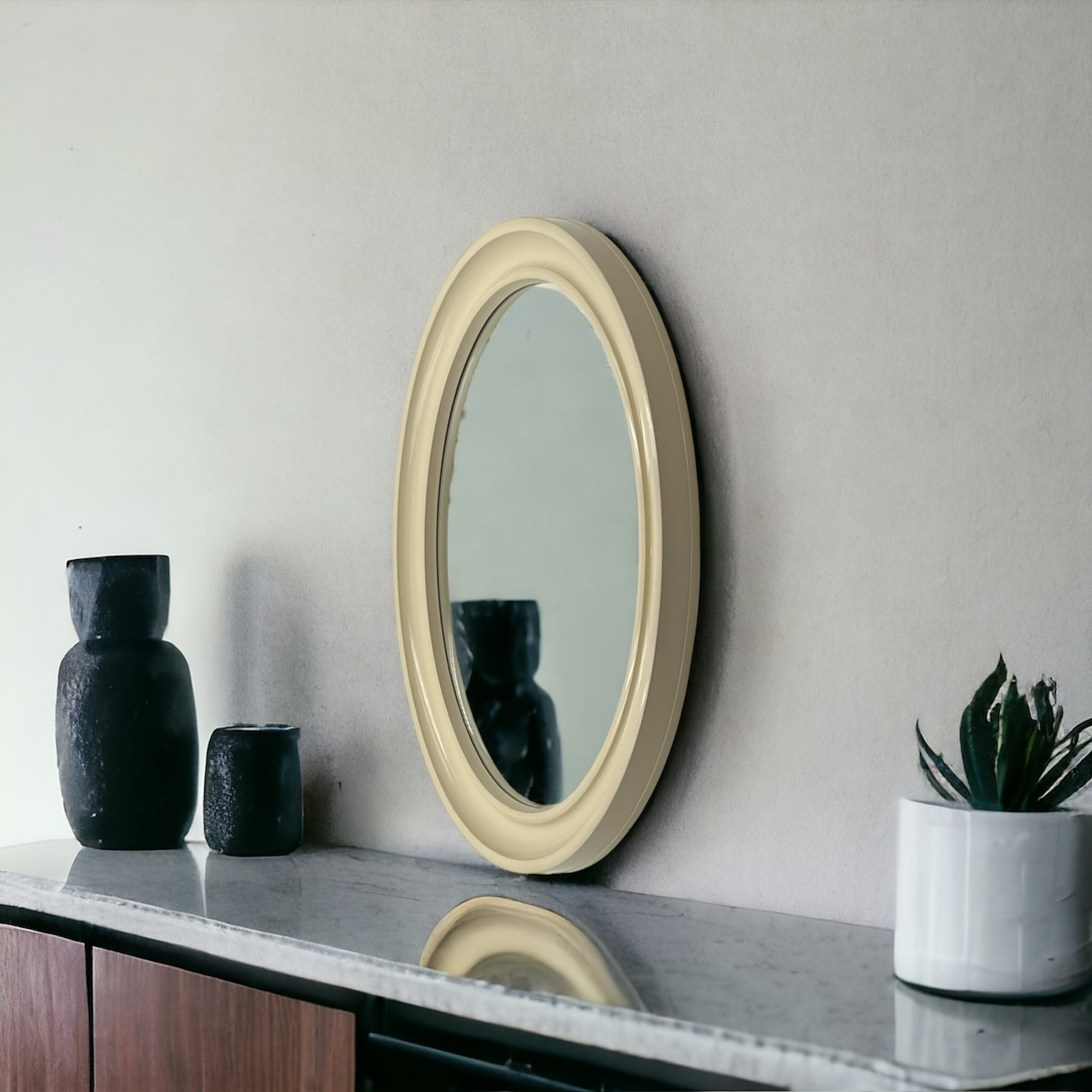 70s Wall Mirror by Carrara and Matta: Iconic Oval America Model - Image 7