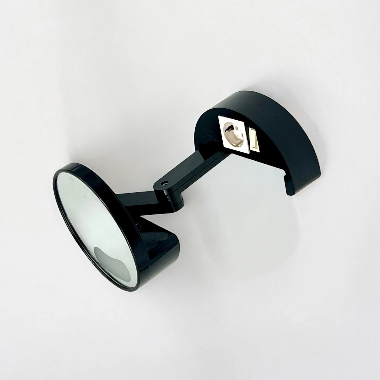 70s Wall Mirror with Light by Makio Hasuike for Gedy – Italian Design Classic - Image 5