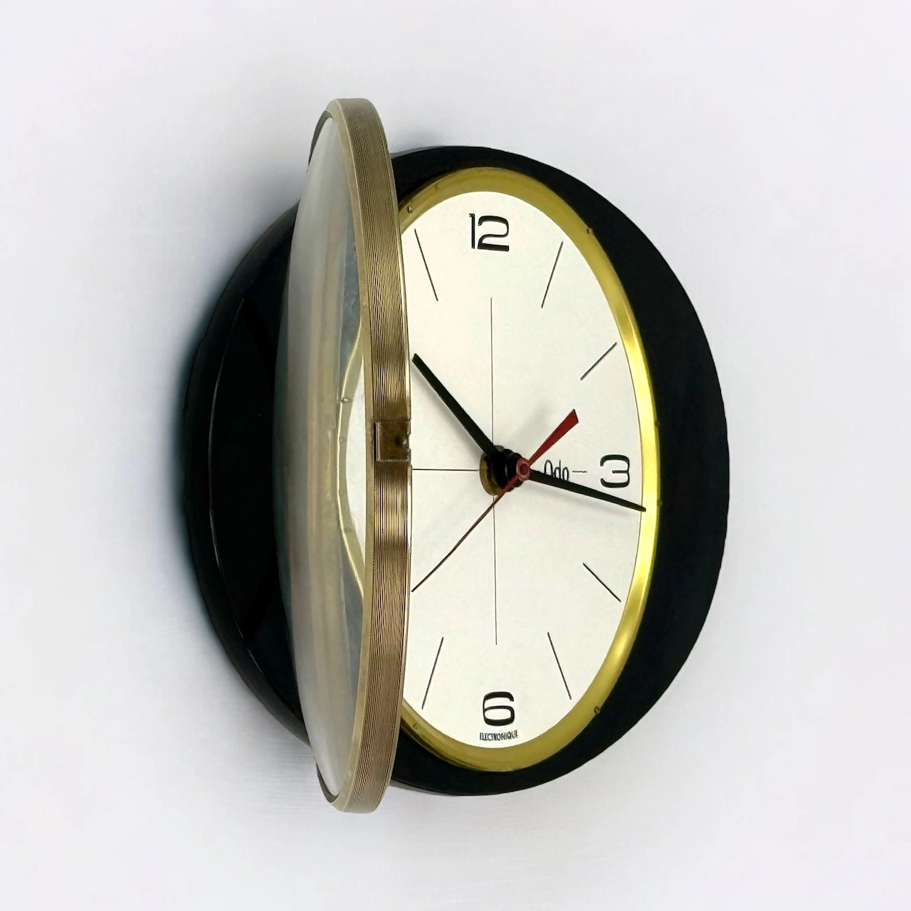 Elegant Vintage Wall Clock in Black Formica – ODO France 60s Treasure - Image 6