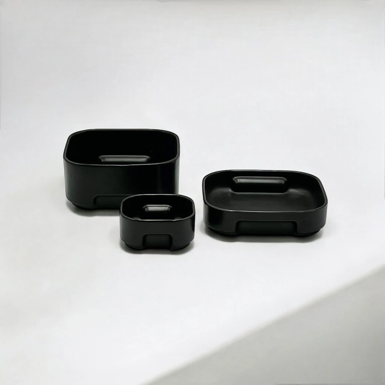 Unique Space Age Decor: 70s Tableware by Makio Hasuike - Image 8