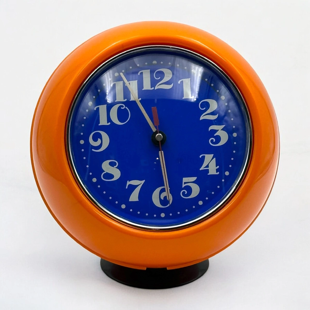 Iconic 70s Space Age Clock – Vibrant Orange Globe Design - Image 9