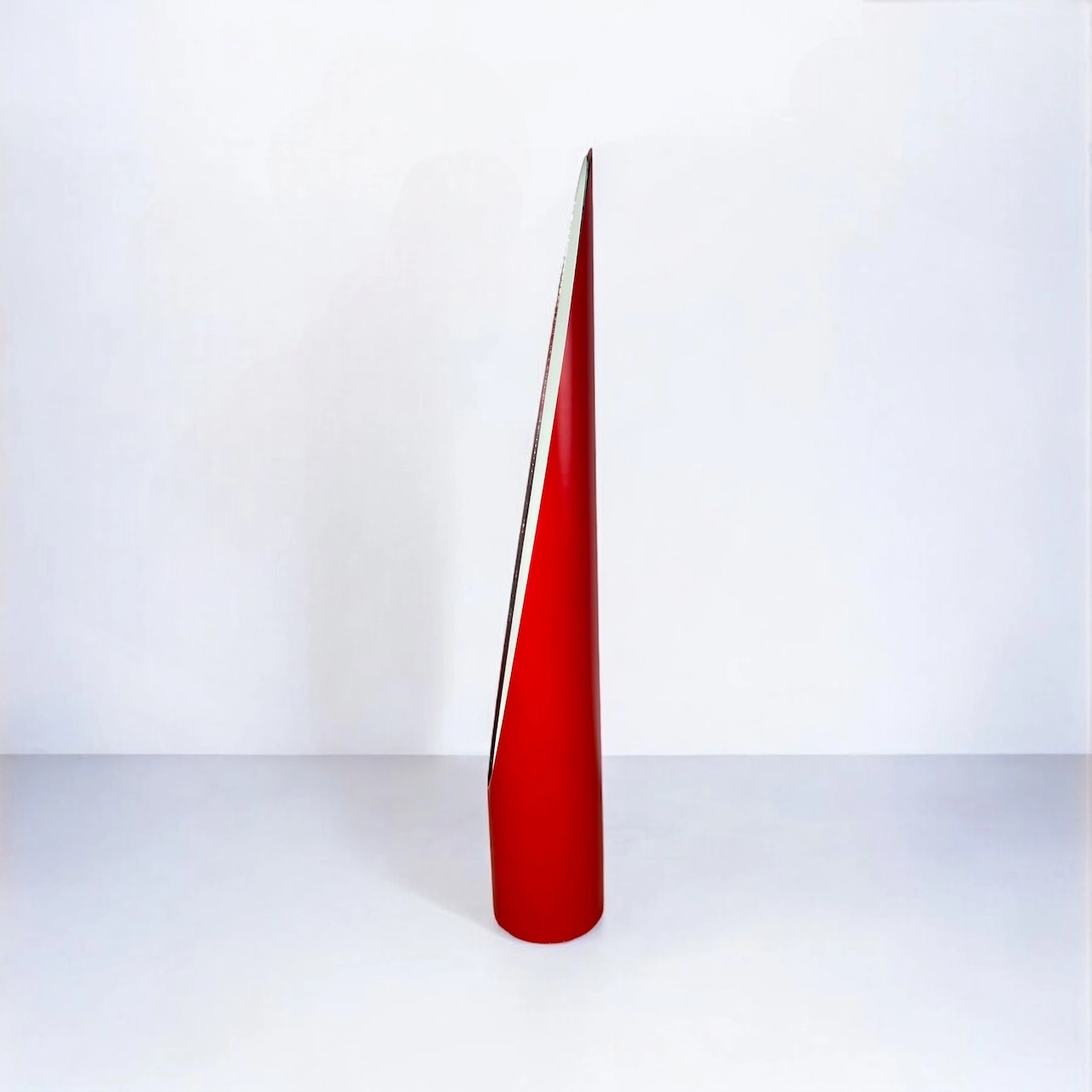 Lipstick Mirror in Glossy Red - 70s Vintage Design Masterpiece - Image 6