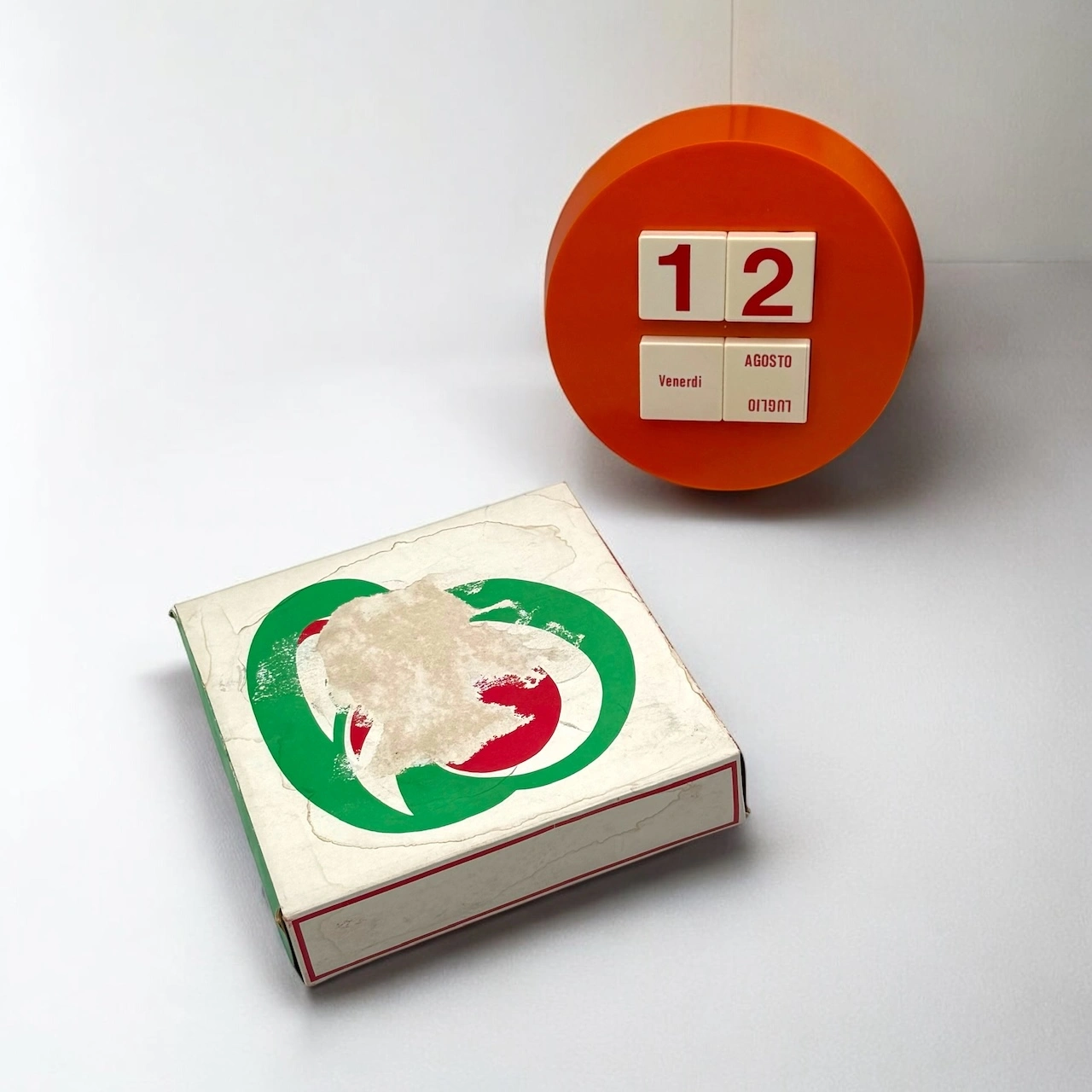 Vintage 1970s Space Age Calendar – Iconic Italian Design in Orange - Image 9