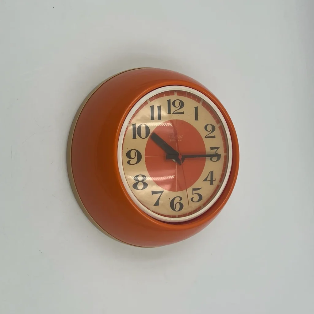 Vintage Space Age 70s Clock by Comsest - Made in Italy - Image 11