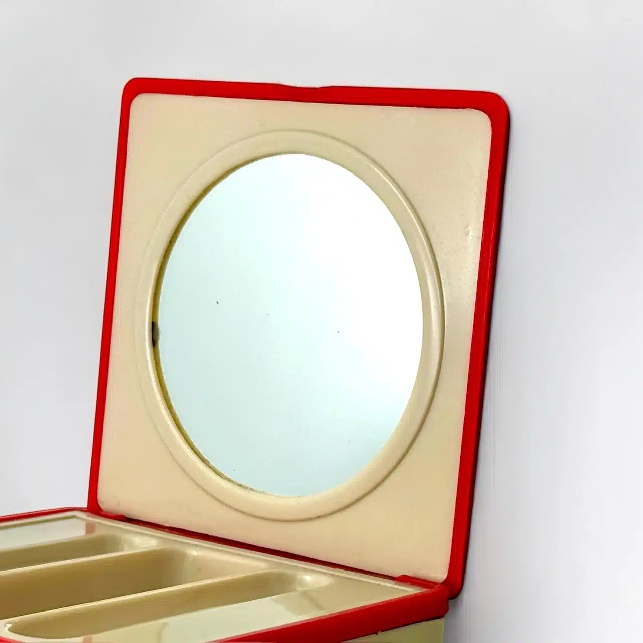 Charming Vintage Vanity Box with Mirror &ndash; 70s Style - Image 8
