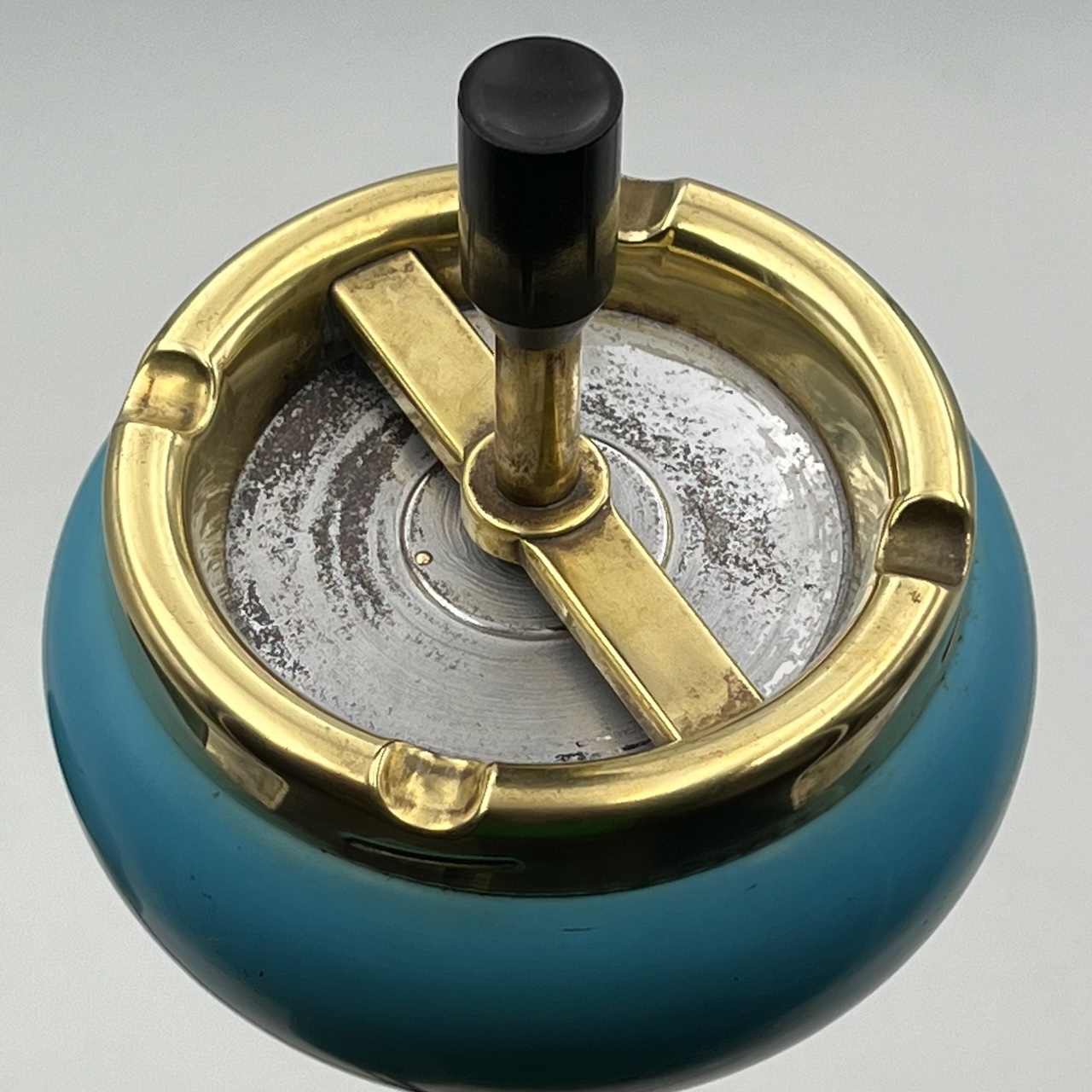 Rare Ashtray Turquoise Metal and Brass 50s - Image 6