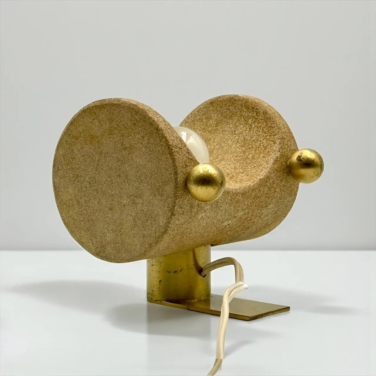 Italian Brutalist table lamp in reconstituted stone and brass, 1970s