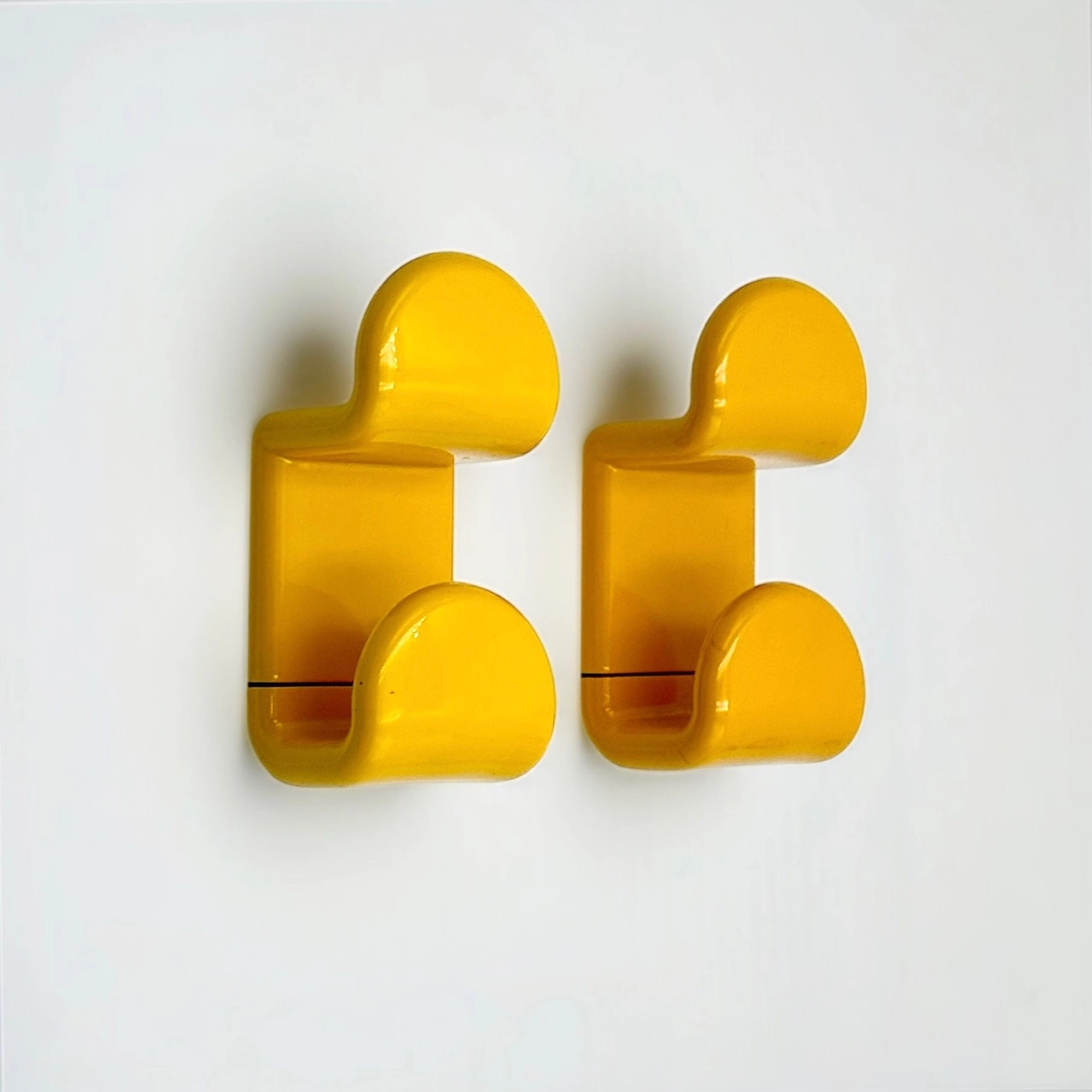 Vintage Gedy coat hooks in yellow plastic Italian design by Ambrogio Rossari 1970s Space Age wall hooks