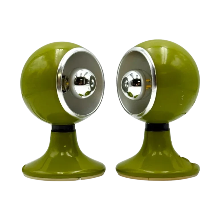 Pair of Italian Space Age eyeball table lamps in green lacquered metal, 1970s lighting design