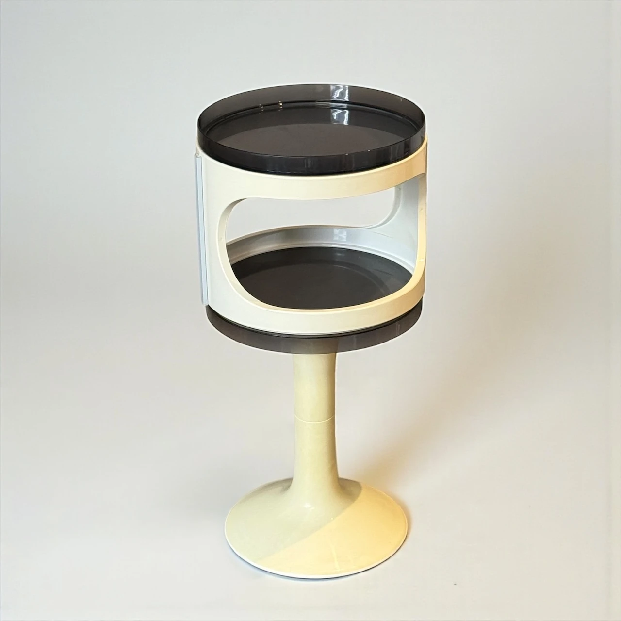 Space Age modular table by Tatay, Spain 1970s, cream ABS with smoked removable trays and tulip base